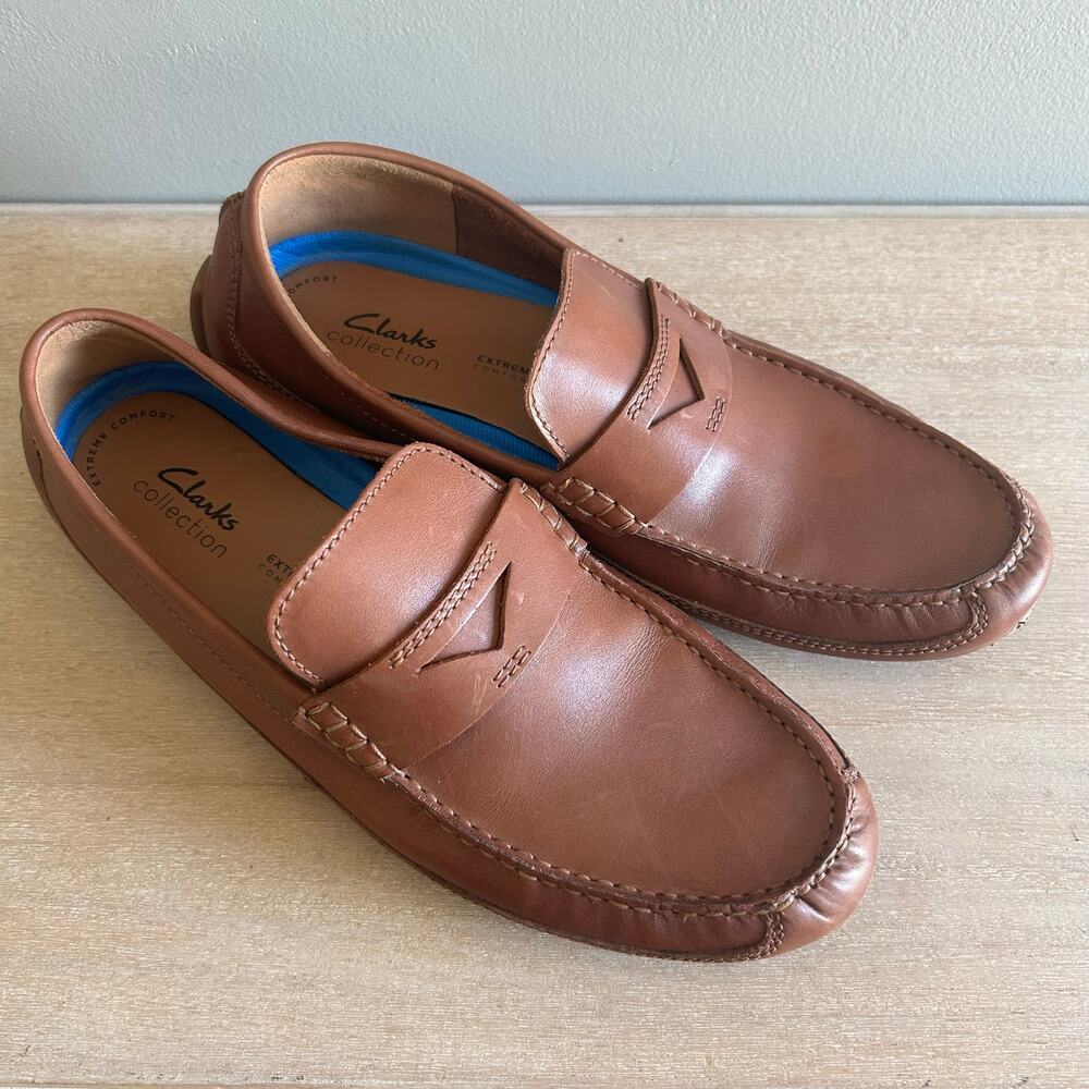 Clarks, men's leather preppy penny loafers, size 10.5.